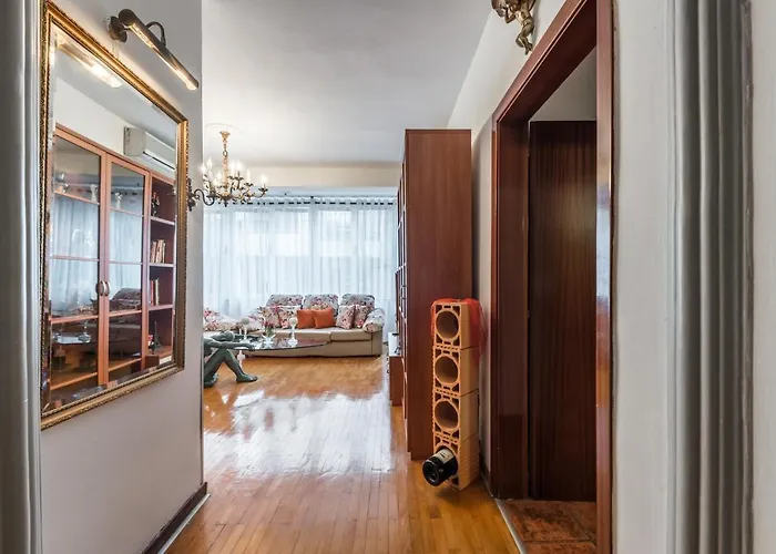 Vintage And Warm 2br In Appartement