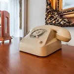 Vintage And Warm 2br In Appartement