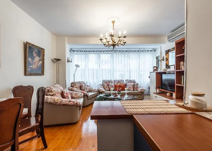 Daire Vintage And Warm 2br In Tiran